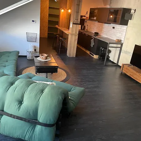 Apartment Kavart